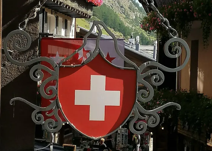 Petit Helvetia Budget Hotel Zermatt